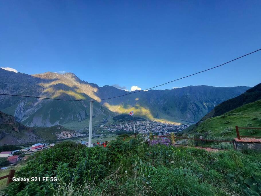 Peak House Villa Kazbegi Exteriör bild